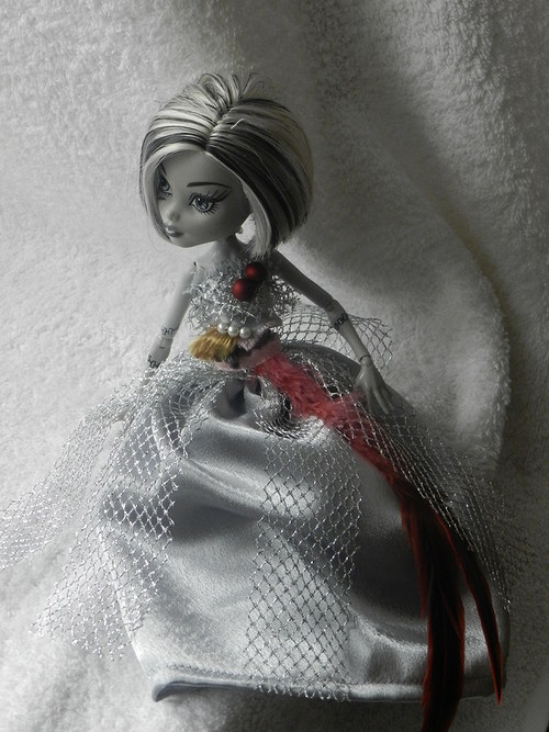 Obleček pro Monster high — foto 1