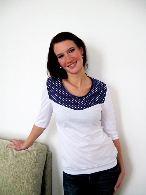 Fialové duo v puntíku (38) — foto 1