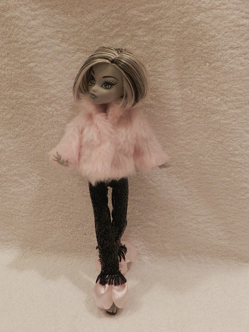 Obleček pro Monster high — foto 1