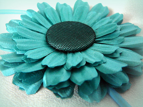 Čelenka tyrkysová gerbera. — foto 1