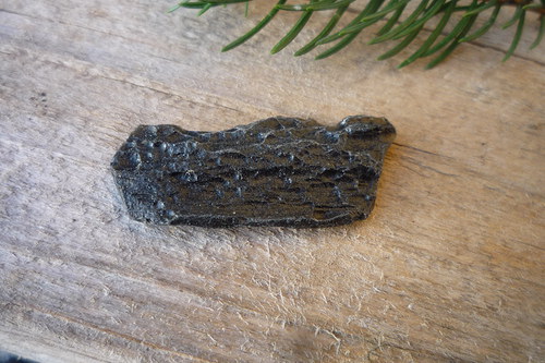 Tektit, meteorit č. L8693 — foto 1