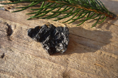 Tektit, meteorit č. L8714 — foto 1