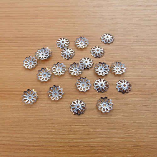 Kaplíky - platina - 9mm - 50 kusů