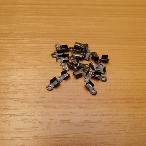 Koncovka na kůži - bronzová - 6x3x2 mm - 30 kusů