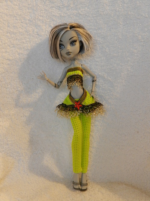 Obleček pro Monster high — foto 1