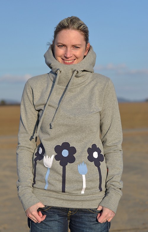 Šedá mikina — foto 1