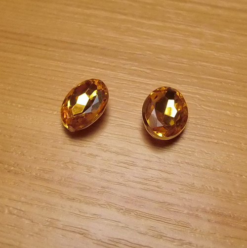 Akrylový kabošon - 14 x 10 x 5 mm - 2 kusy