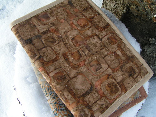 Obal na knihu- batika — foto 1