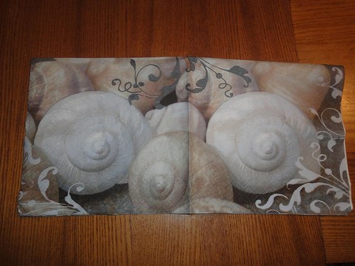 Ubrousek na decoupage - zátiší ulity