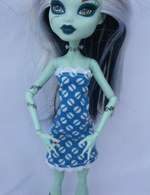 Šatičky pro Monster High8 — foto 1
