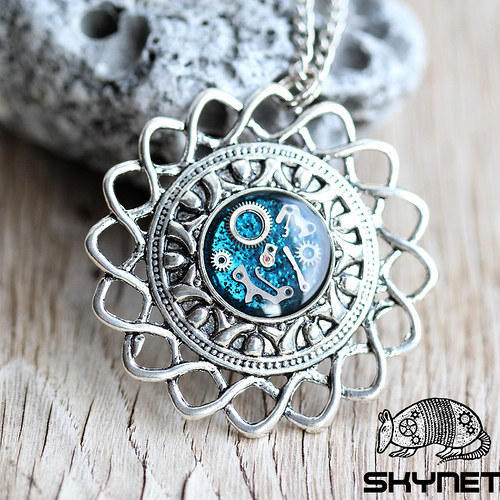 Modrý amulet — foto 1