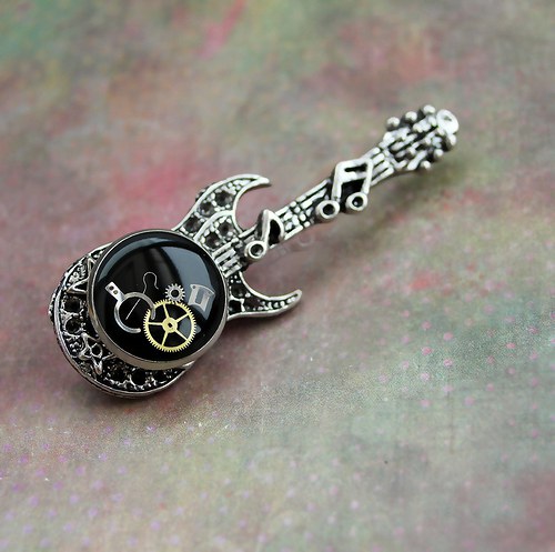 Steampunková kytara — foto 1