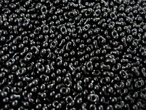 0102000/Farfále černé lesk, 4,3 mm, 10 g