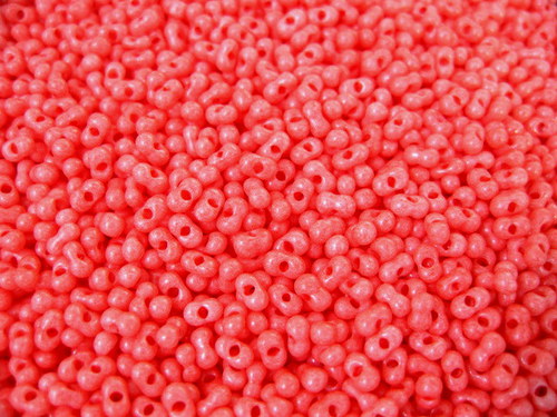 0100908/Farfale malinově červené, 4,3 mm, 10 g