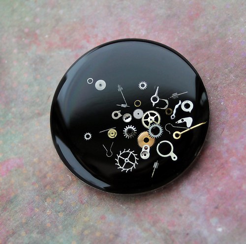 Black brooch — foto 1