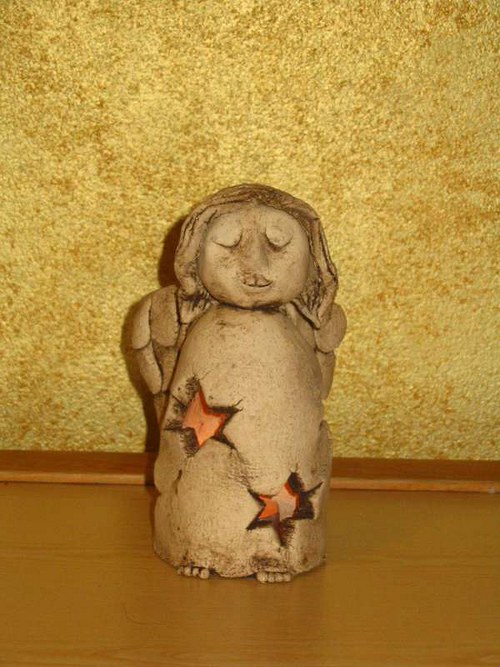 Andílek ze šamotové hlíny — foto 1