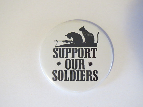 Magnet s otvírákem - Support our soldiers, bílý — foto 1