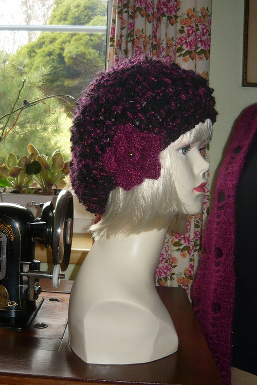 Háčkovaný baret "Fany" — foto 1