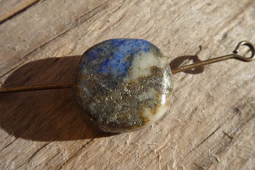 Vrtaný lapis lazuli č. A280 — foto 1