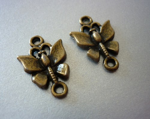 M9 / mezidíl motýlek se dvěma očky / 12x18mm / 2ks