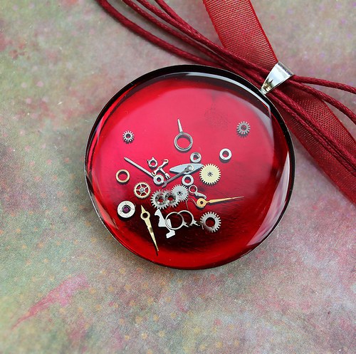 Mess in red — foto 1