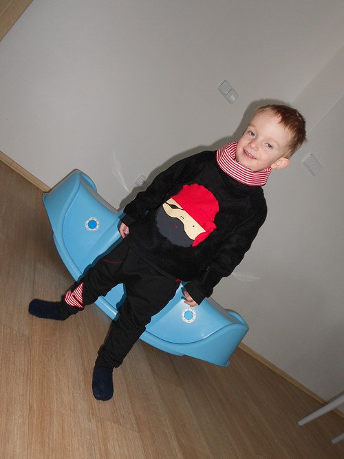 Pirátká mikina na přání — foto 1