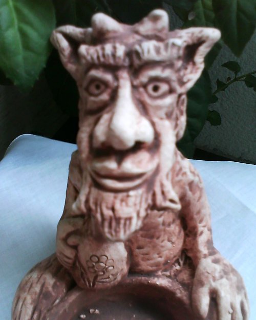 Satyr s džbánkem — foto 1