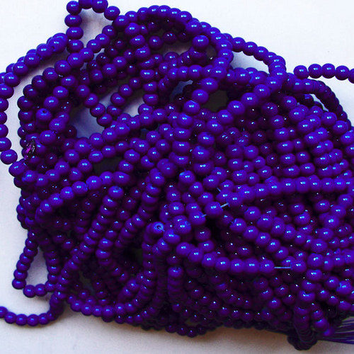 Skleněné korálky LESK/ modrá tmavá/ 4mm/30ks