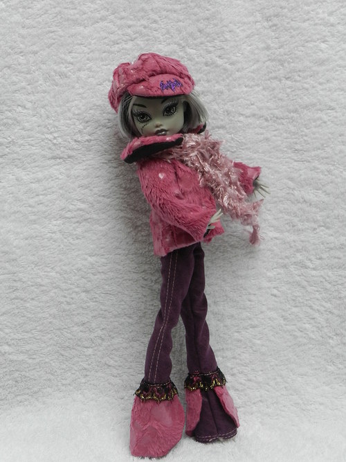Kabátek a kšiltovka pro Monster high — foto 1