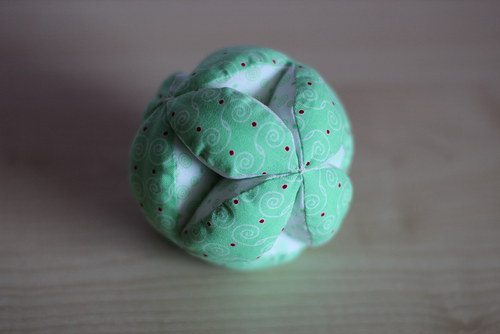 Japonský míček- zelenkavý malý — foto 1
