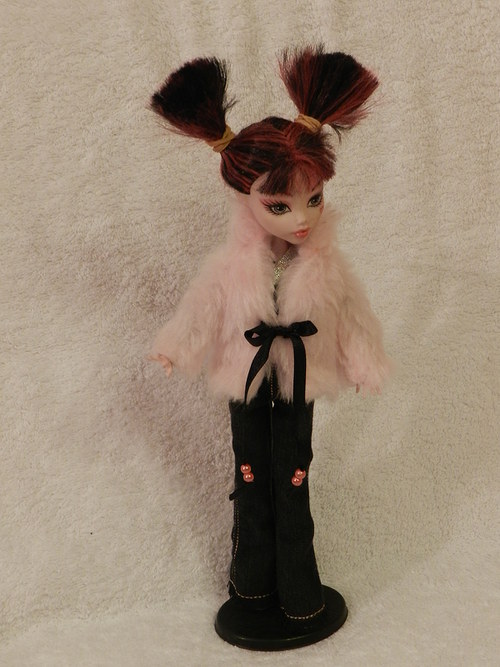 Obleček pro Monster high — foto 1