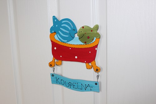 Dřevěná cedulka na dveře KOUPELNA