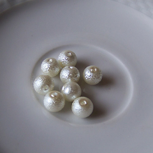 Vroubkované voskové perly/ slon. kost/ 6mm/ 20ks