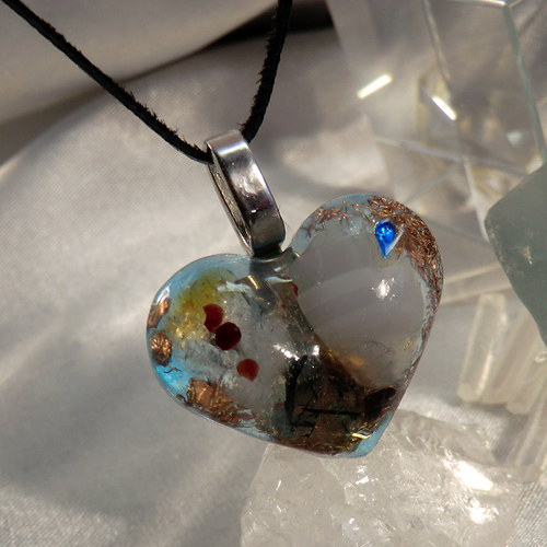 Orgonit přívěsek* Magické srdíčko (5)s Chalcedonem — foto 1