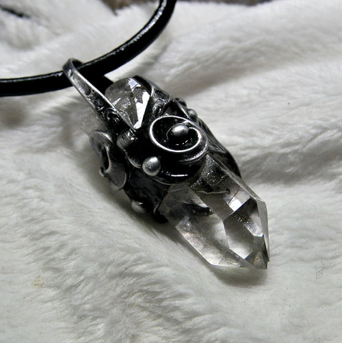 Křišťálový amulet — foto 1