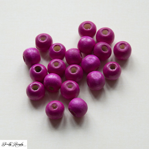Sýtoružové (fuchsia) drevené korálky 10 mm - 20 ks