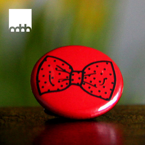 Placka Cute bow - červená — foto 1