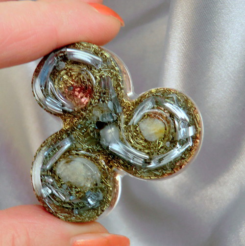 Orgonit *Amulet (9) *Triskel *Ametyst*Citrín*Křišť — foto 1
