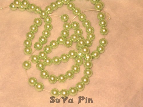 Voskované perly barva zelená 10mm; 38 ks
