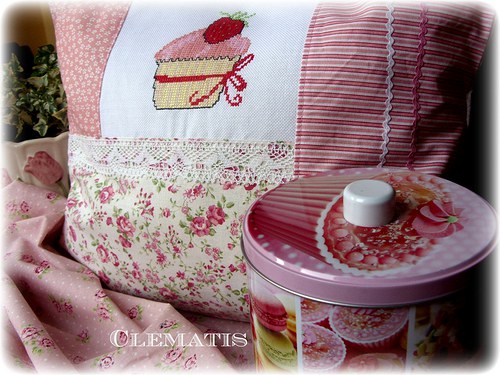 Polštář "Jahodové cupcake" — foto 1