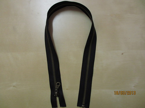 Zip do bundy, 65cm, kovový, černý — foto 1