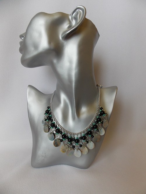 Efektní a elegantní náhrdelník — foto 1