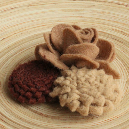 Kvítečková trojka II — foto 1