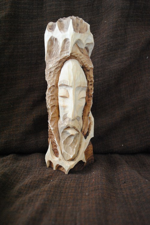 Ježíš Kristus, Vyřezávaná soška do dřeva