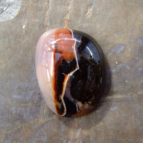 Sardonyx, kabošon. č.878 — foto 1