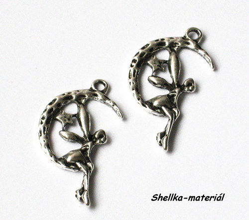 1270.Víla sedící/ 25x14mm/ 10 kusů