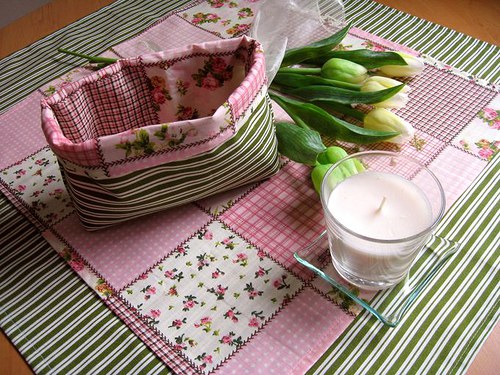RŮŽOVÝ PATCHWORK na ZELENÉM PROUŽKU.... II. — foto 1
