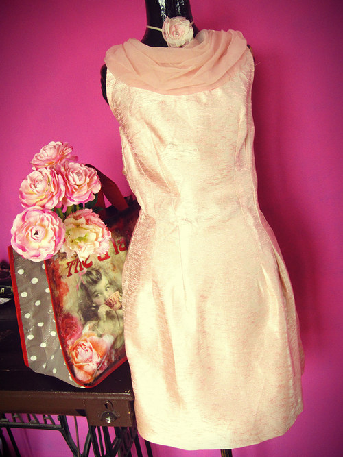 Vintage šaty roses — foto 1