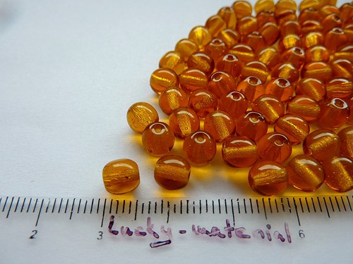 Jantarové kuličky 6 mm ...... 50 ks