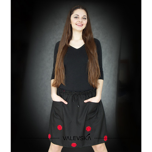 Noire Et Rouge, sukně — foto 1